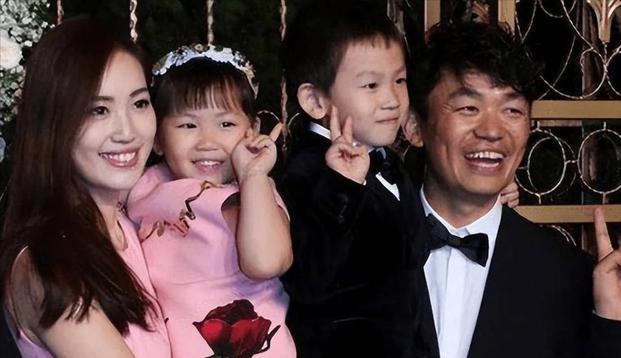 同样是王宝强亲骨肉,儿子和女儿的人生截然相反,这到底是为啥?