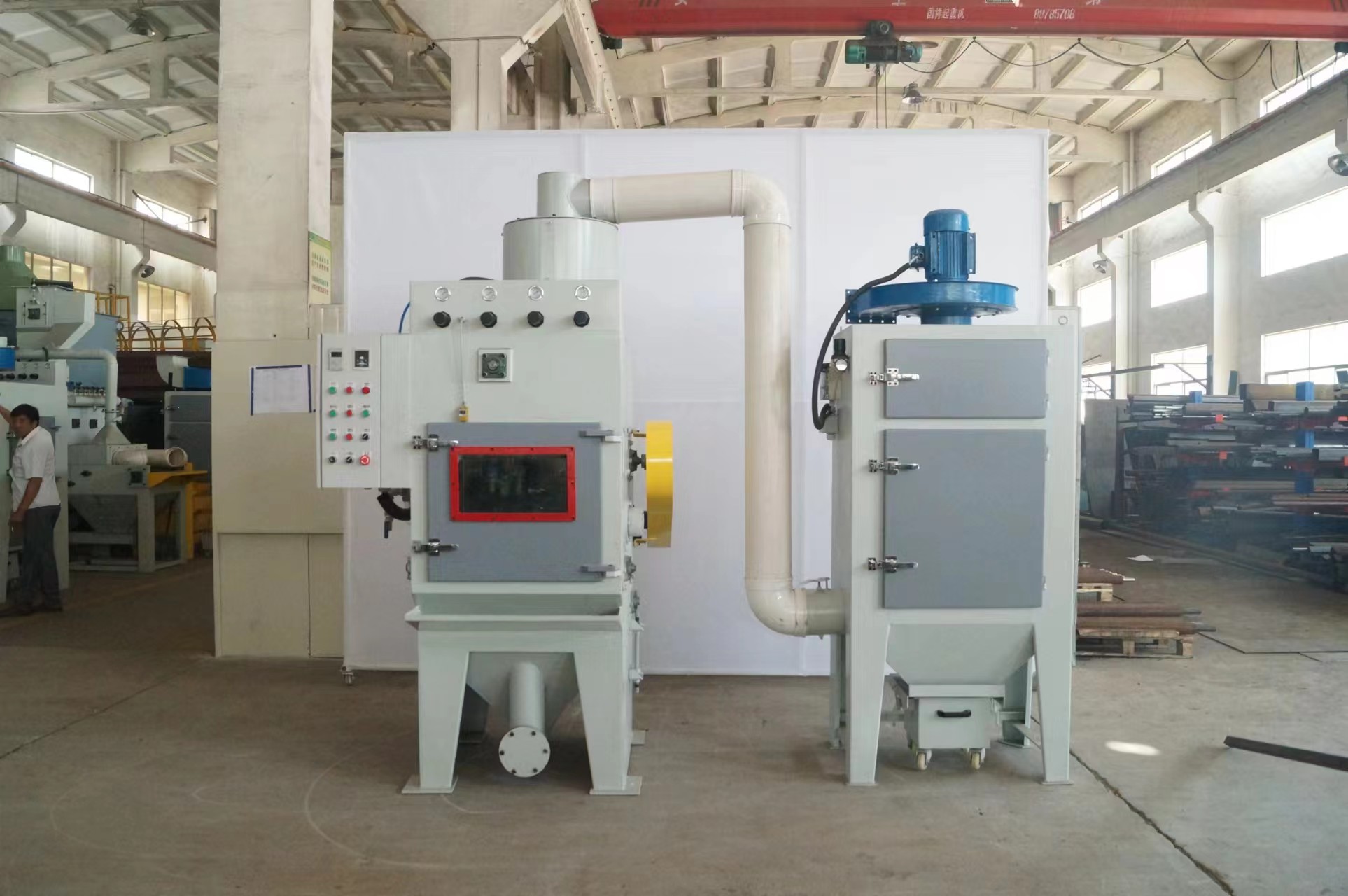 履带式工件表面除尘自动喷砂机