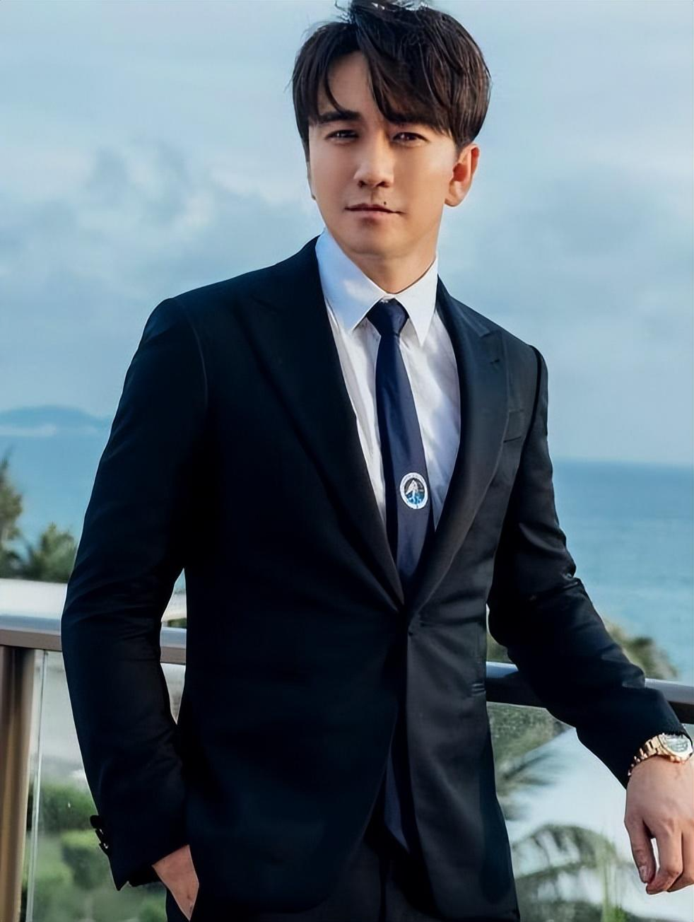 事实证明,"消失"6年的翟天临,亲手将自己送上了"不归路"