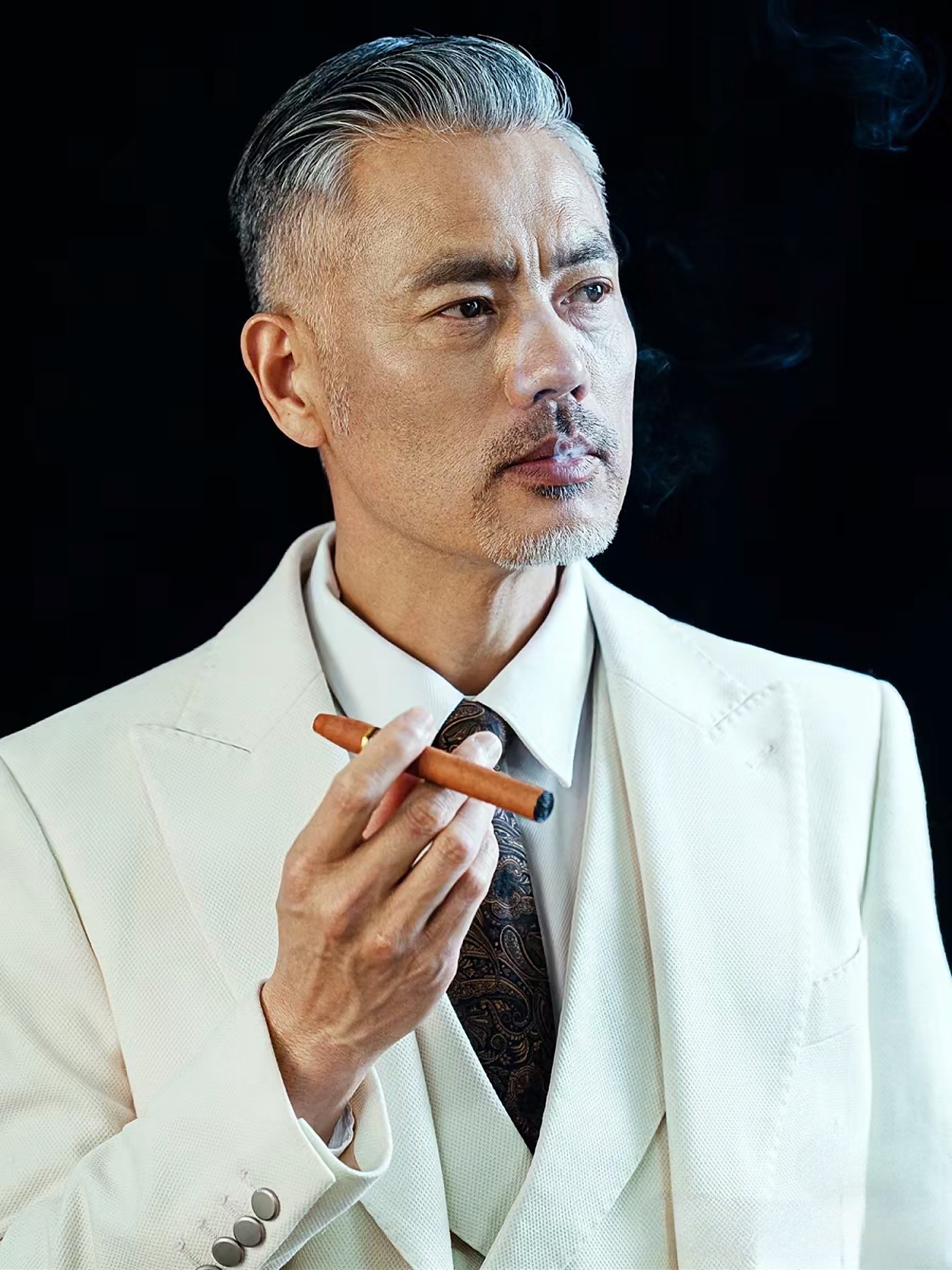 男士花白头,试试这几种发型,有型-男人味