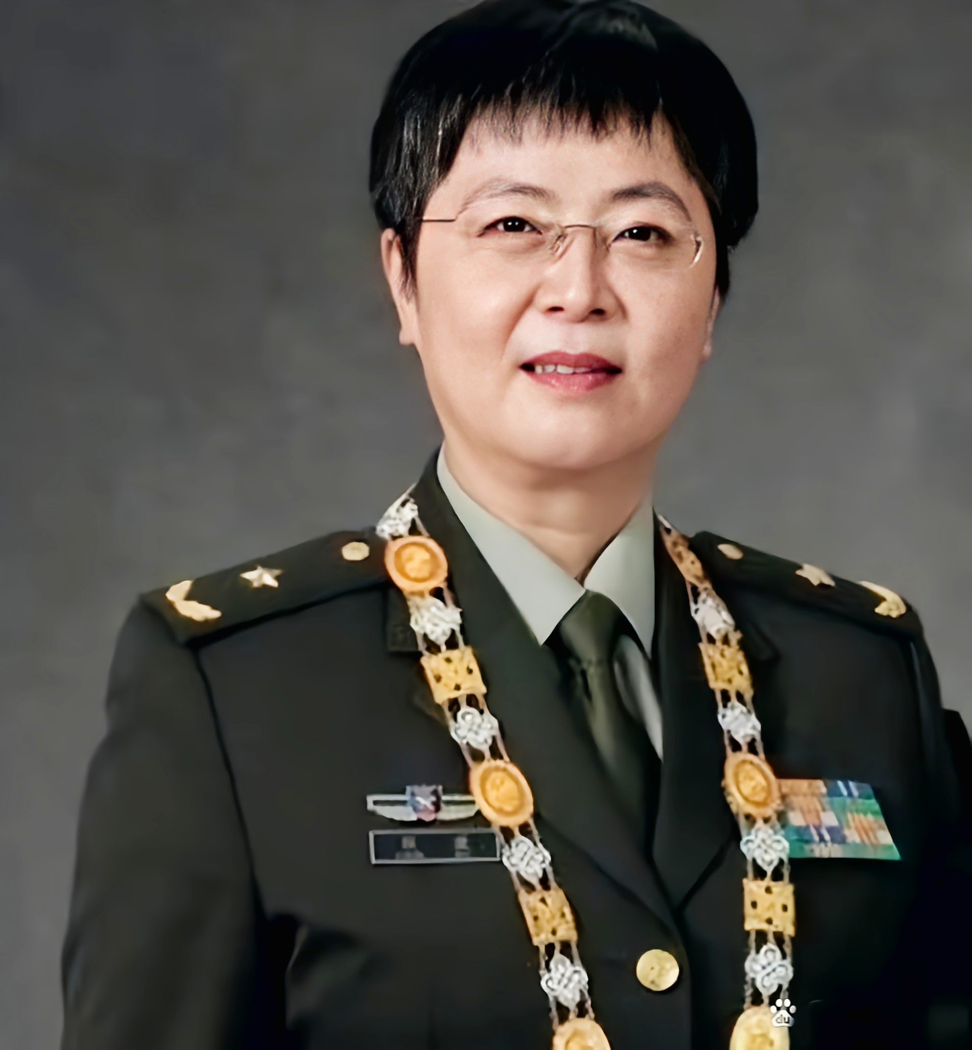 向人民英雄陈薇院士女神致敬!