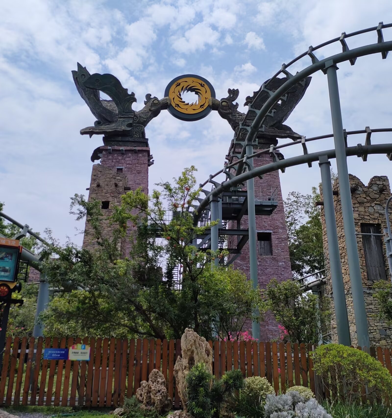 最喜欢的一句话,哪怕脚踩泥泞,也要伸手摘星,其实