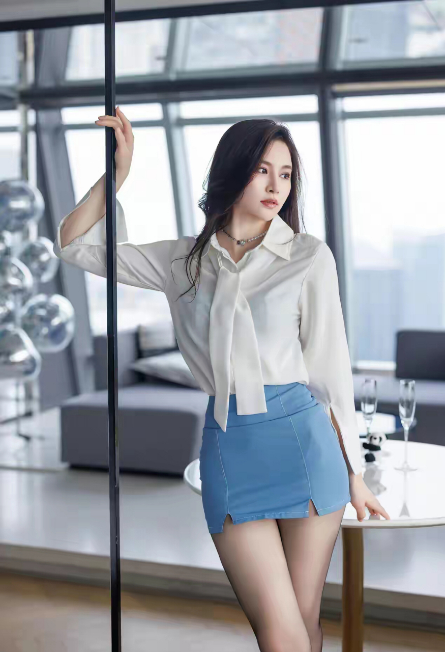 温文尔雅的女人,她们是一道美丽的风景线.