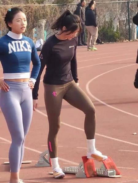 夏思凝运动女孩体育的魅力夏思凝训练好认真