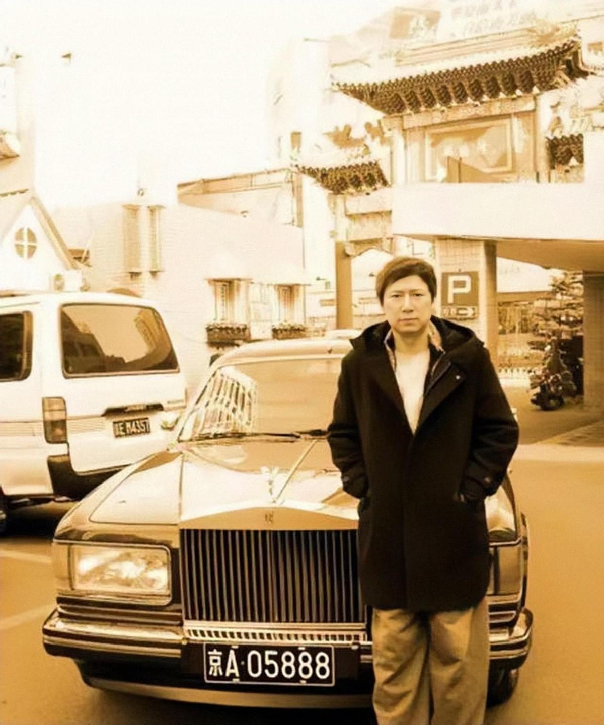 1991年,42岁的李春平回到了祖国,成了那个年代的中国首富.