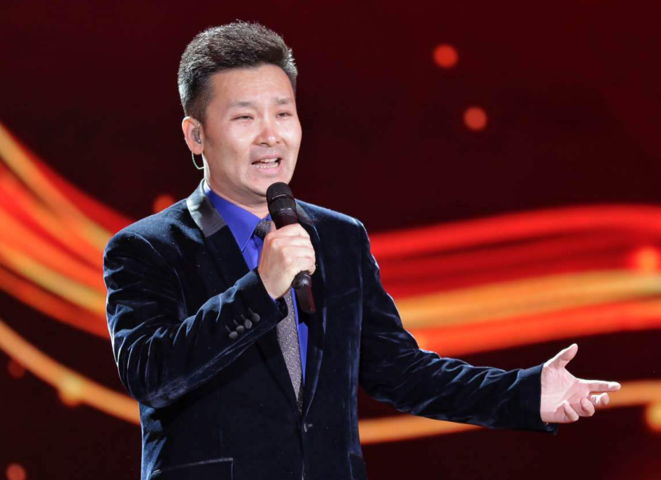 刘和刚成名后把岳父母接到豪宅伺候却让亲生父母去种郊区田