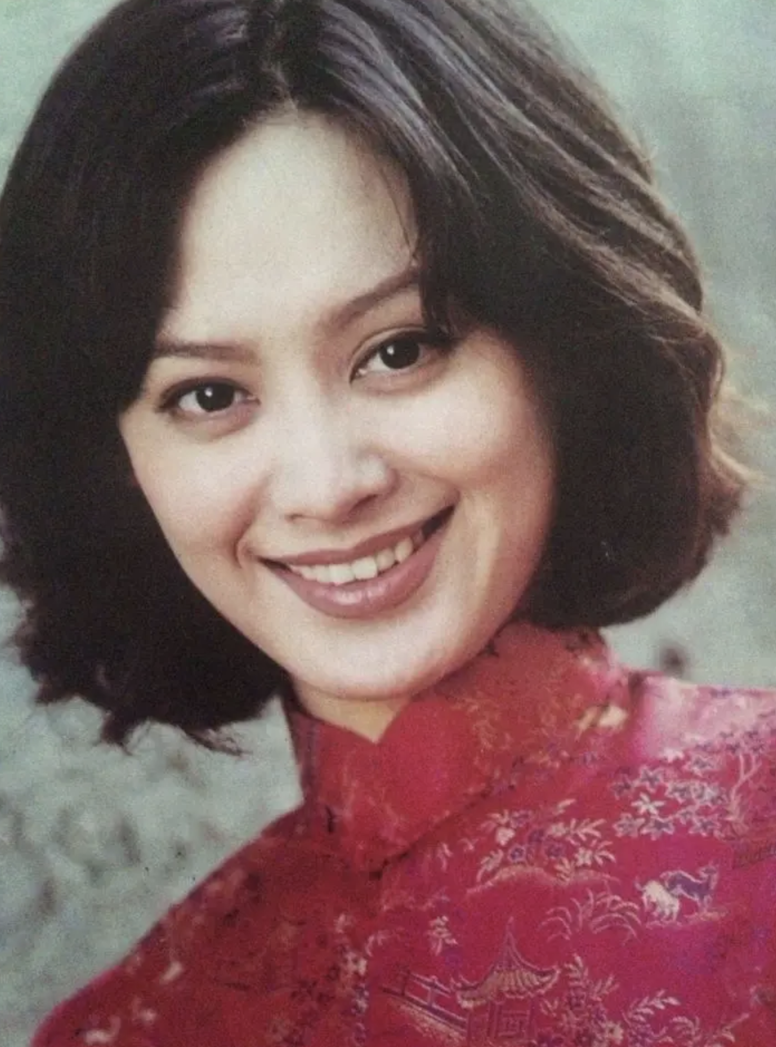 婚后不久,宁静生下了一个混血儿子,取名雷纳.