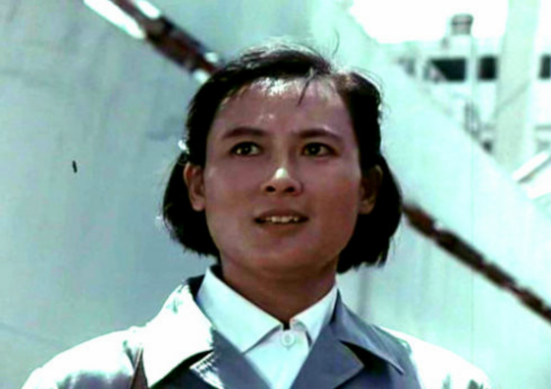 回顾著名演员向梅和丈夫牵手64年71岁患脑梗如今怎样了