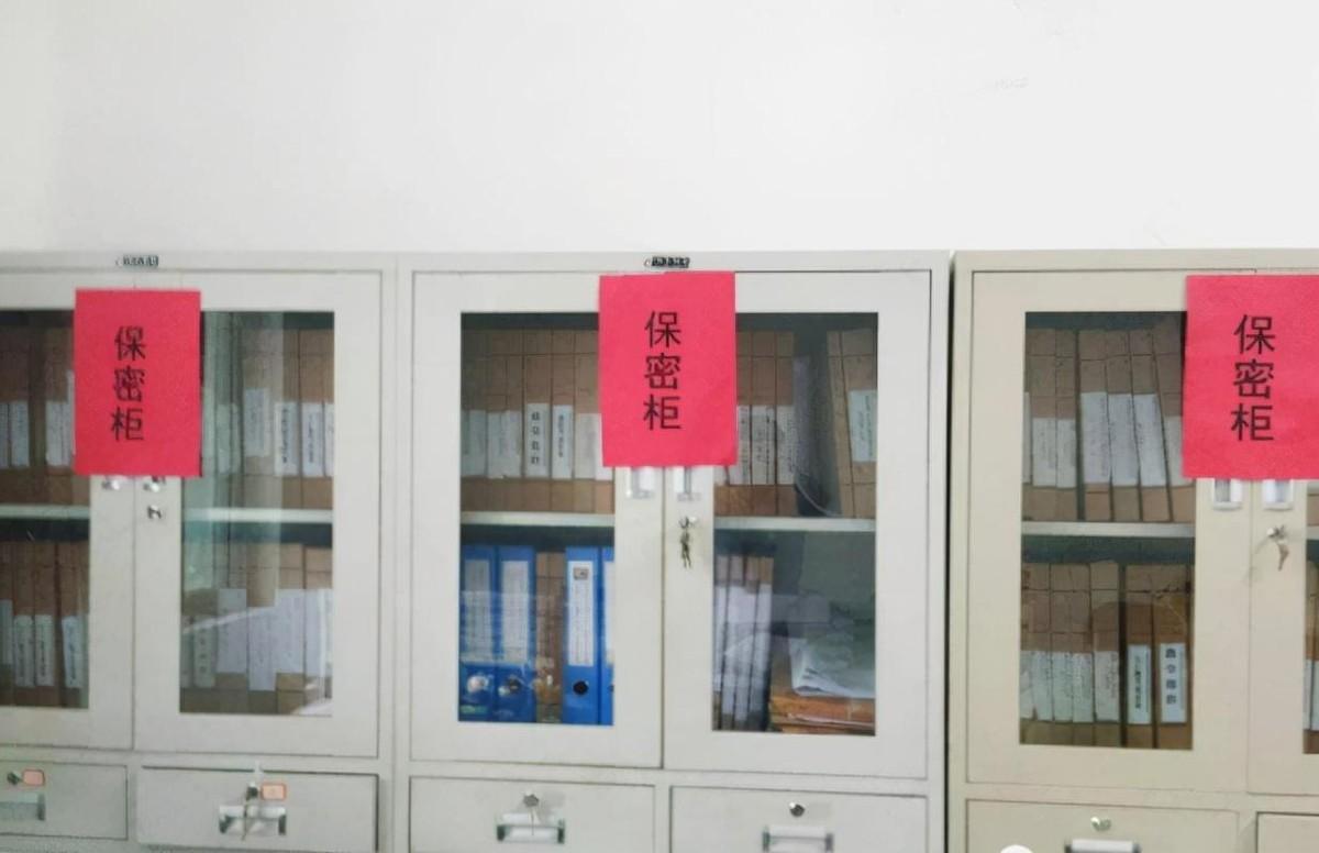 回顾:杨博偷窃高考试卷,背熟后去参加考试,看到考题"傻眼"了