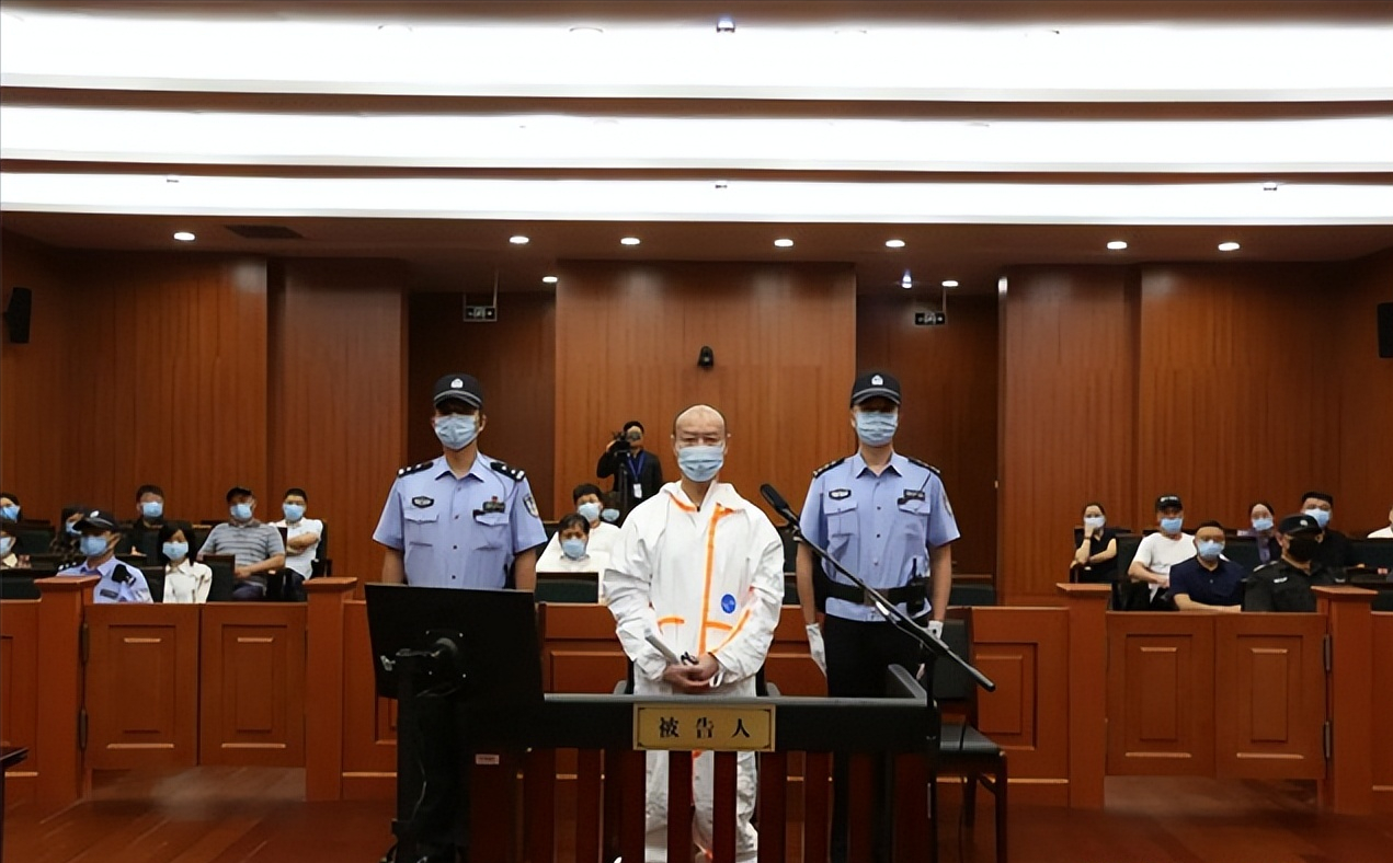 2020年给妻子下药碎尸用2吨水冲走尸块的许国利二审仍是死刑