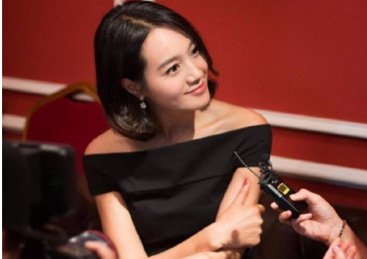 回顾朱丹父亲去世母亲改嫁在惶恐中成长继父给了我所有的爱