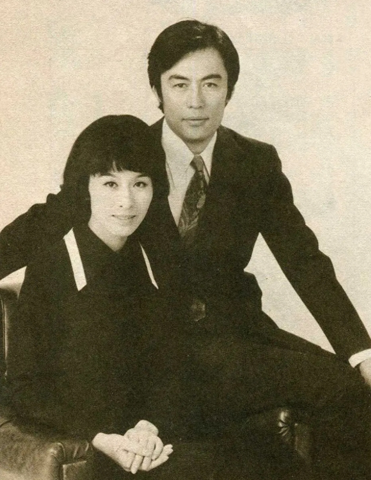 回顾高原父亲是演员前夫是著名歌手离婚后和女儿相依为命
