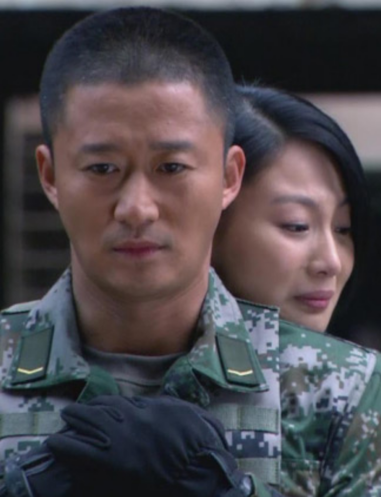 回顾侯梦莎因军旅剧走红搭档吴京走红嫁演员丈夫毛毅幸福美满
