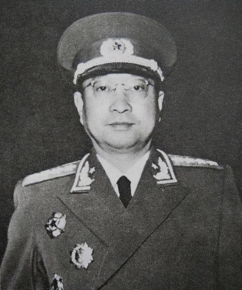 开国将领谁是超1流陈毅列举五人与民间评选的5虎上将有一区别