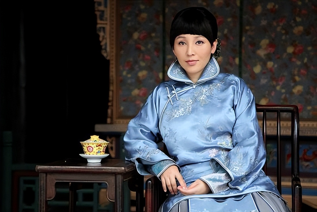 在中国的电视剧历史上,岳丽娜和郭靖宇这对夫妻档不仅在生活中携手共