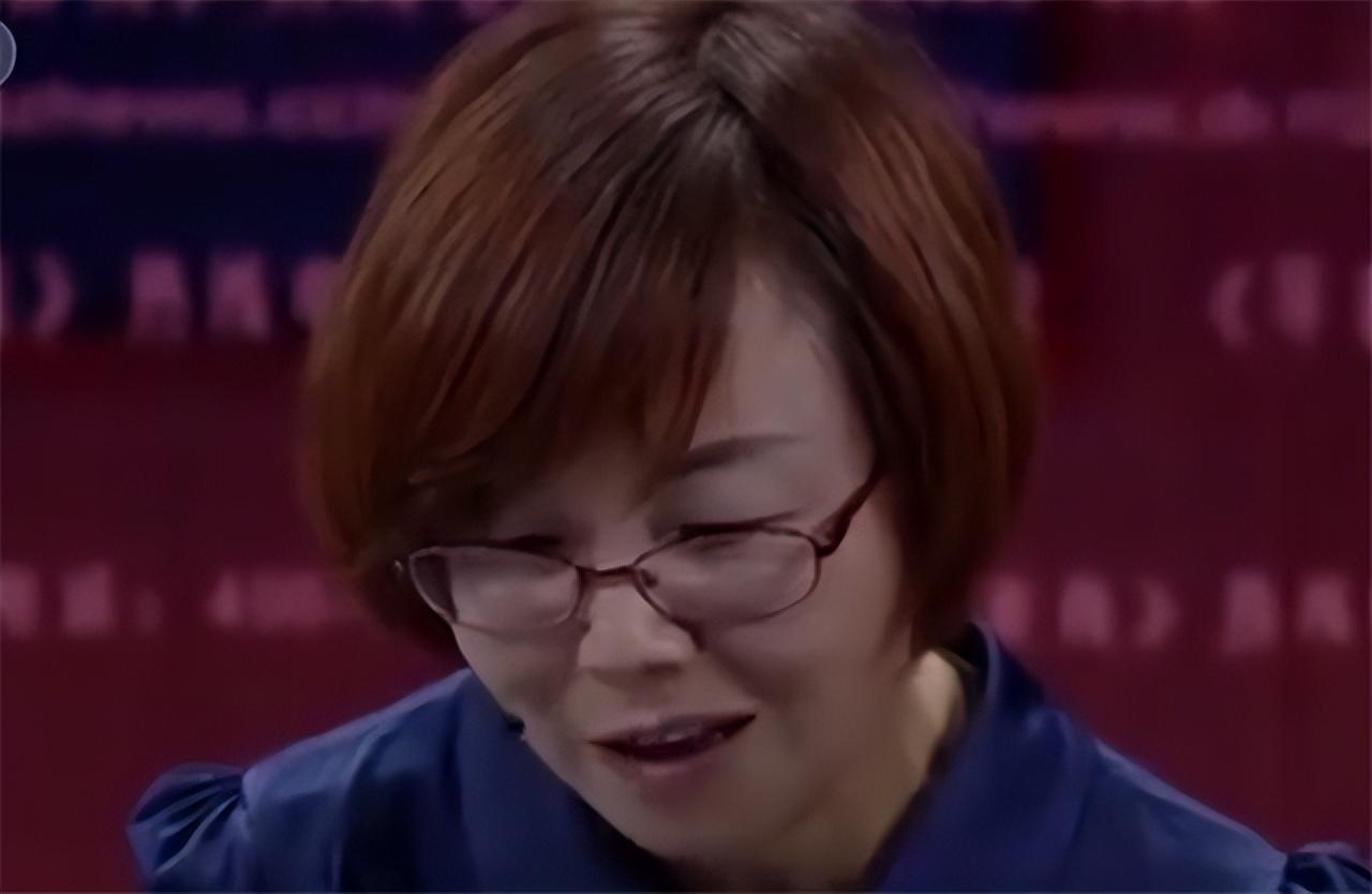 1996年一双儿女被同事拐走母亲苦苦寻找25年见面时不敢相认