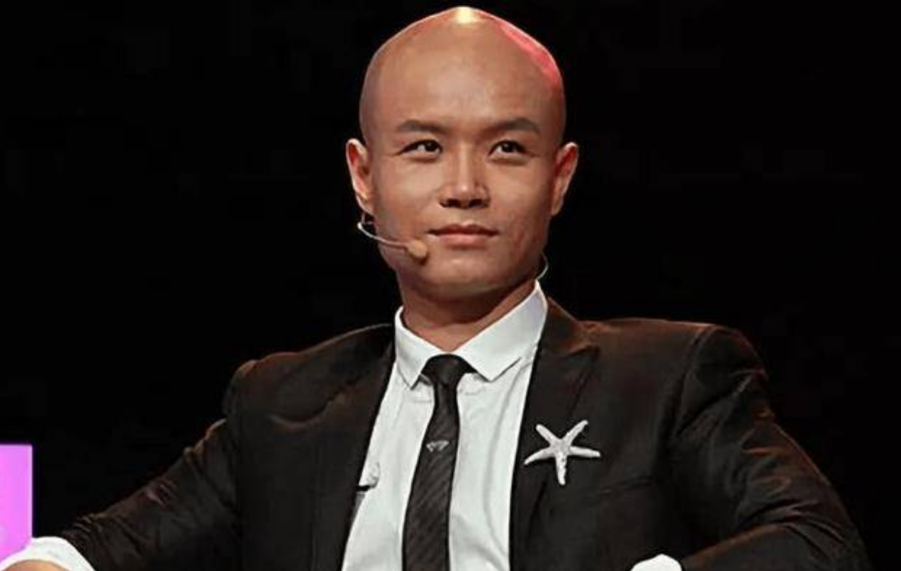 回顾乐嘉三婚三离前妻陶红病逝后和女儿抱头痛哭今定居美国