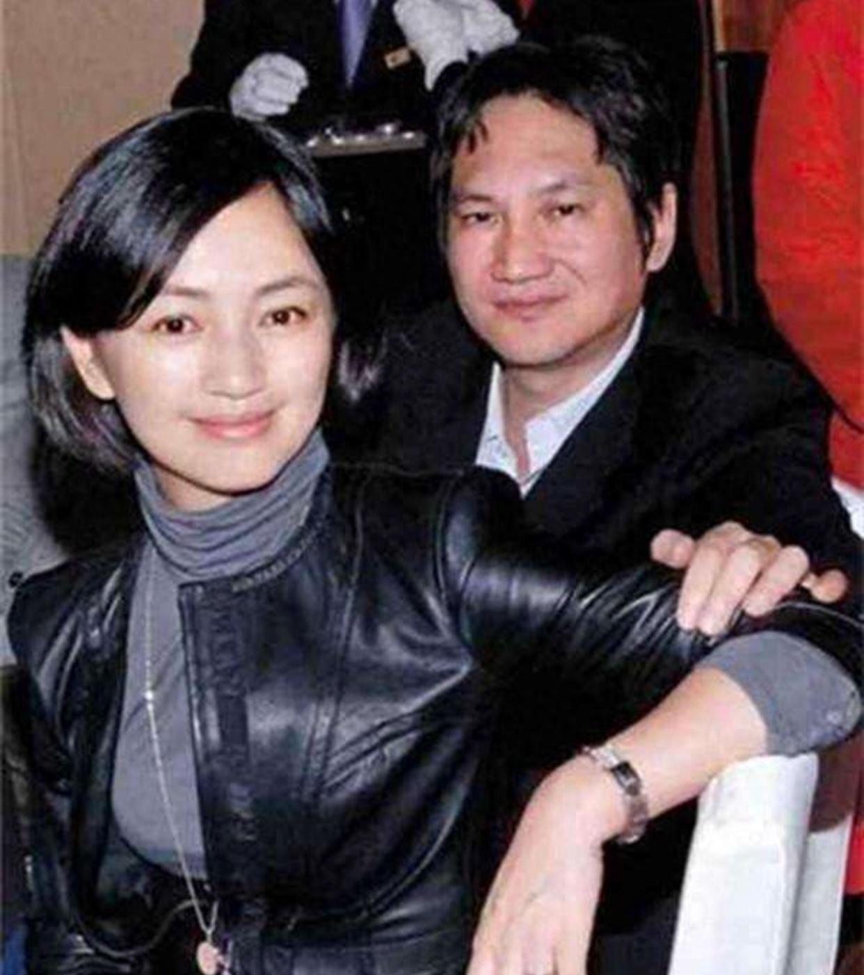 地位仅次于王中磊,王中军两兄弟,张涵予,徐帆,苏有朋等人均是他旗下的