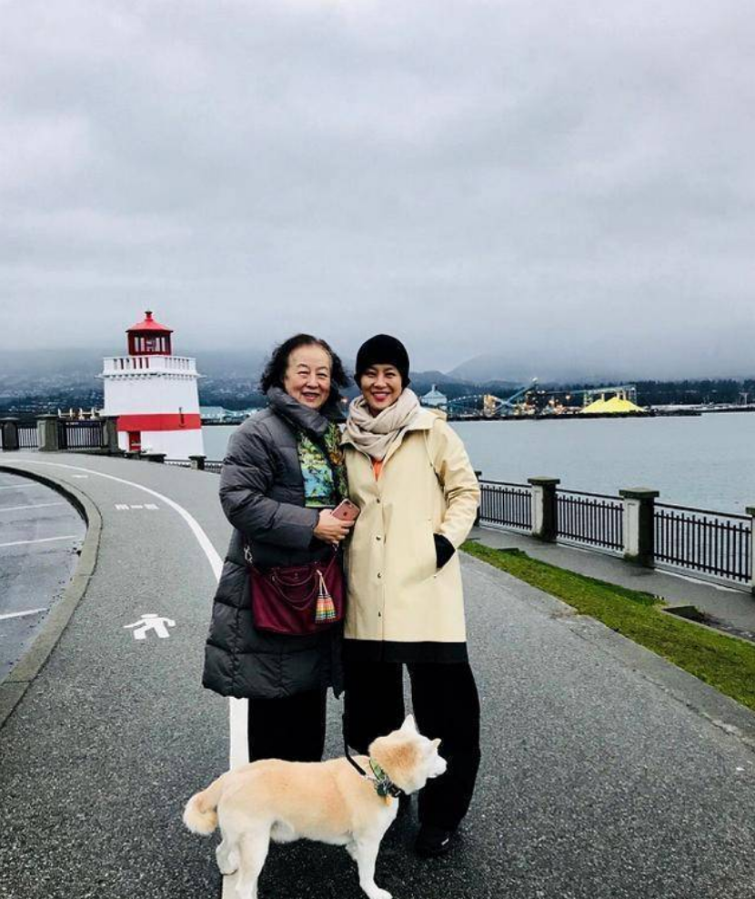回顾朱曼芳大女儿是演员小女儿是画家对偏瘫丈夫不离不弃