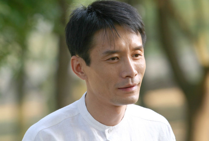 回顾江珊的女儿高亦心父亲高曙光再婚后我成为妈妈的避风港