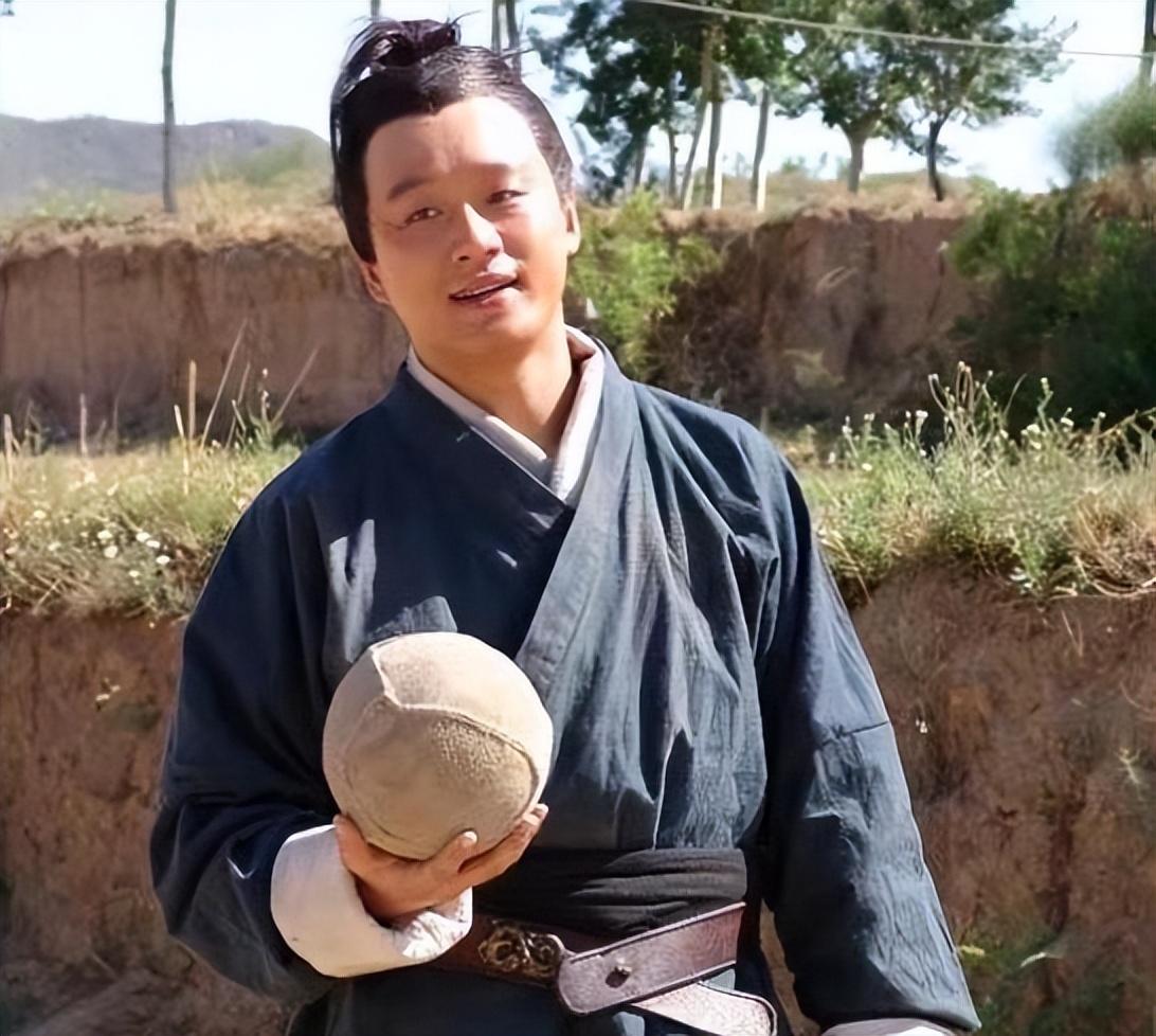 回顾凤凰男佟大为娶关悦为妻宠成公主住2亿豪宅8年生3胎