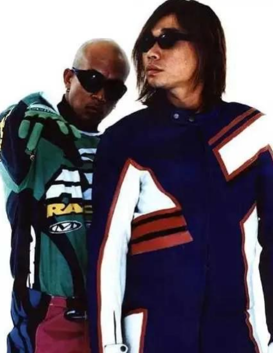 回顾大s徐熙媛与汪小菲离婚闪嫁韩星具俊晔20年前曾倒追男方