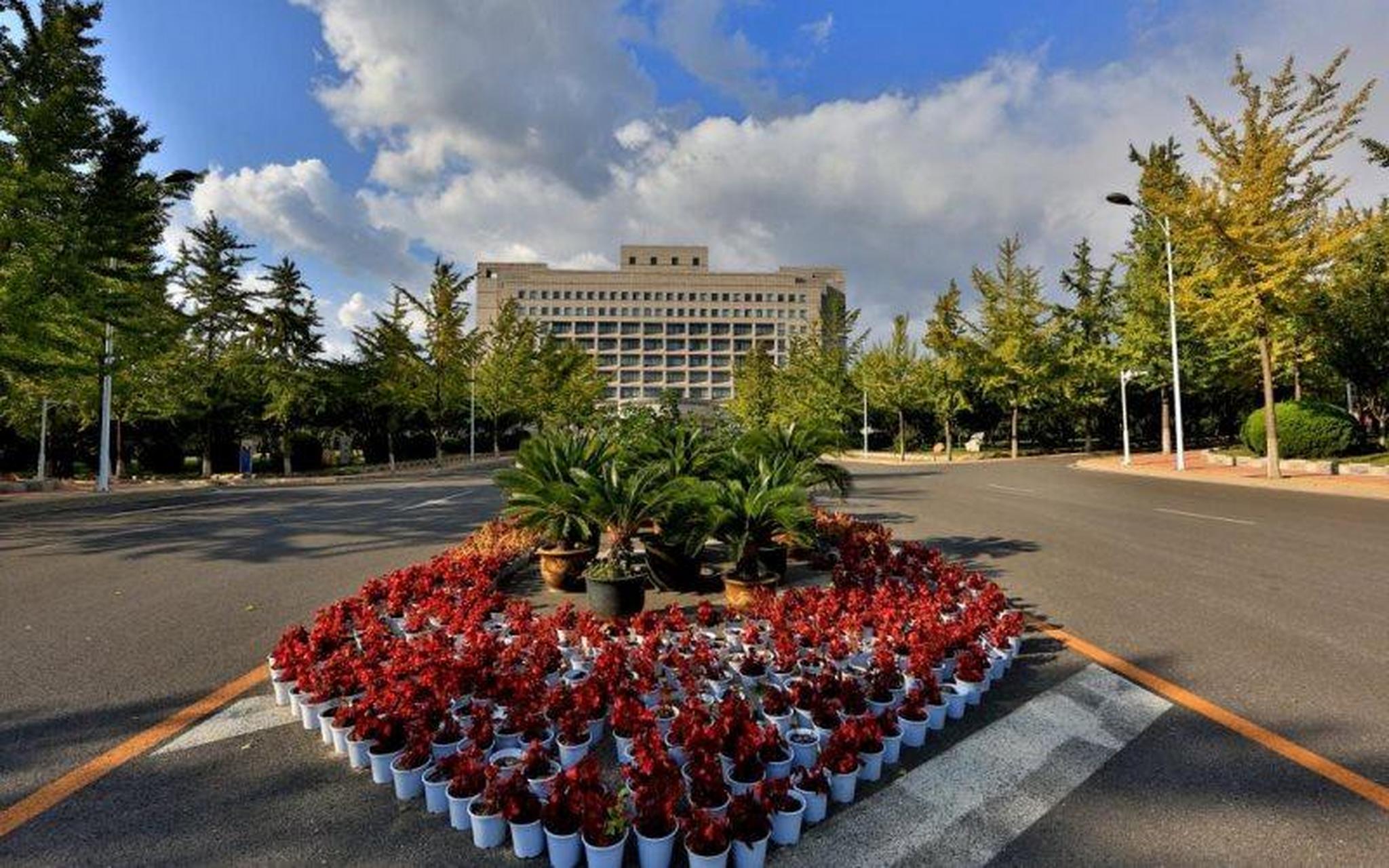东北财经大学在哪儿(东北财经大学在什么城市)