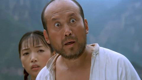 还有前段时间在网上疯狂传播的"将进酒",郭达用方言朗诵时,更是让人