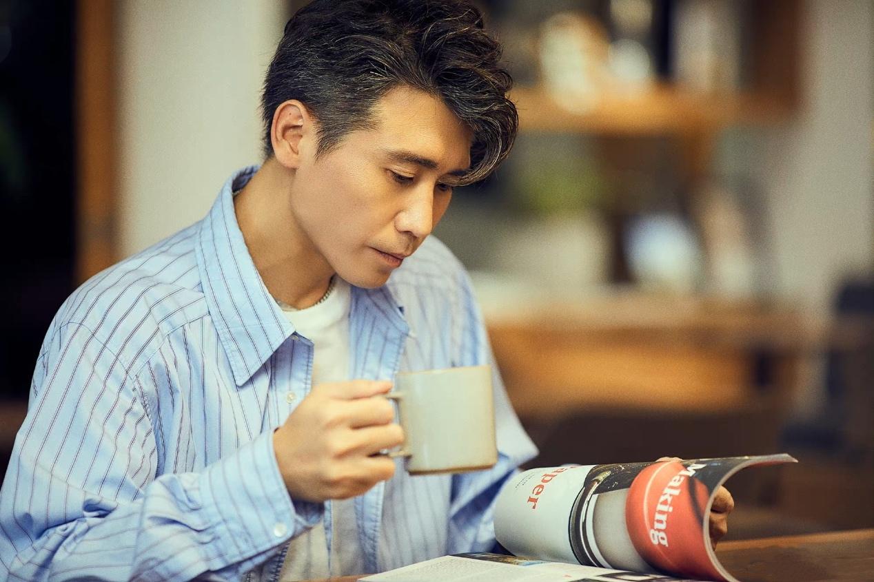 回顾星二代李乃文演18年配角与颜丙燕意难平47岁婚姻成谜