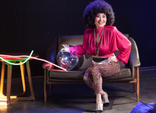 回顾张蔷29岁被前夫抛弃带儿子嫁给歌迷后被当成女儿宠爱