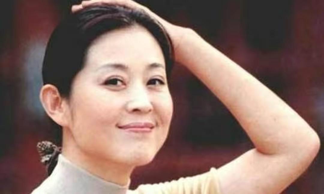 回顾倪萍的儿子虎子艰辛的求医之路背后是母亲的白发和心疼