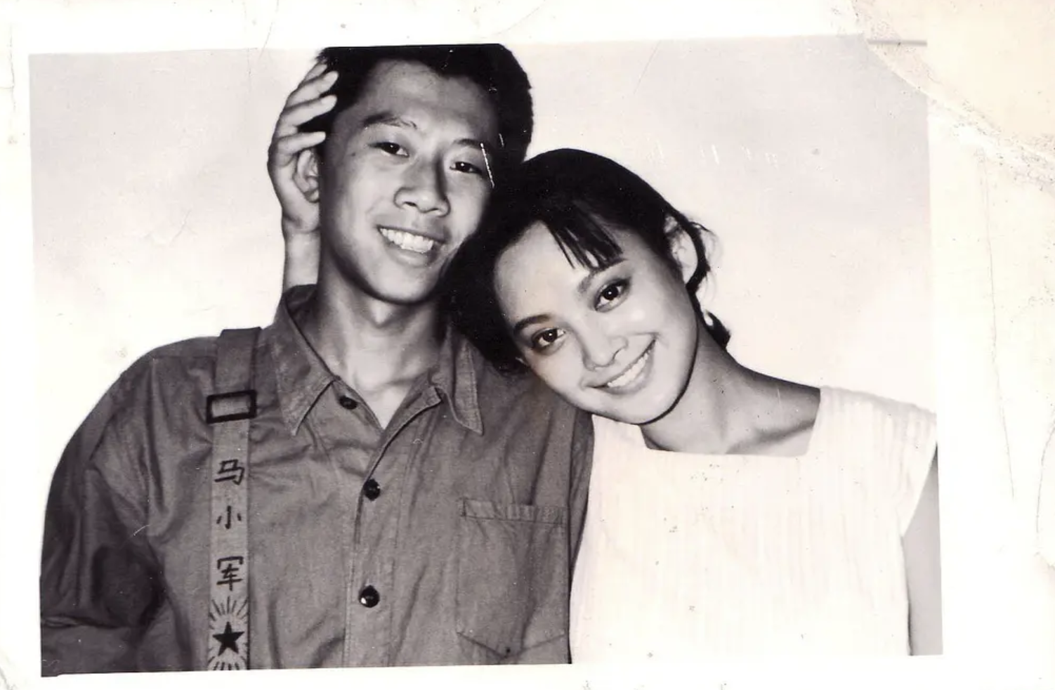 回顾宁静和姜文传绯闻25岁嫁给美国前夫50岁依旧过得自由