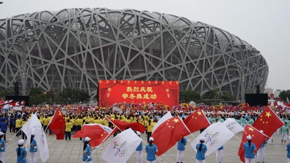 08年奥运会开幕式鸟巢图片