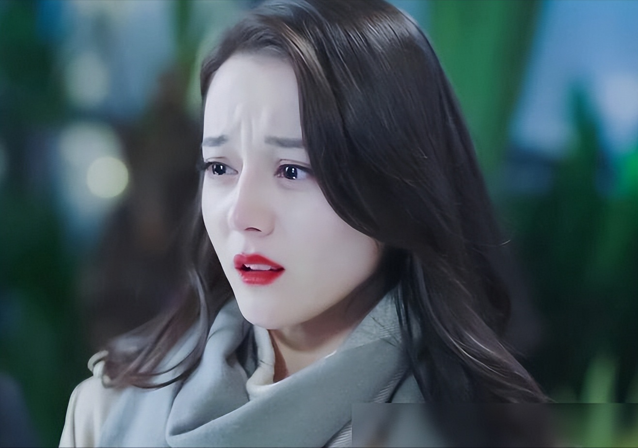 当红小花哭戏被众人嘲讽,貌美如花却是花瓶一个?娱乐圈后继无人?