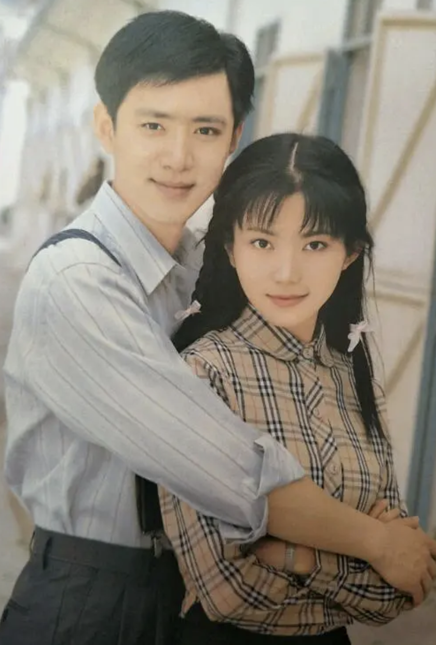 回顾高鑫娶了母亲的学生陪妻子治疗4年用柔情换来爱情