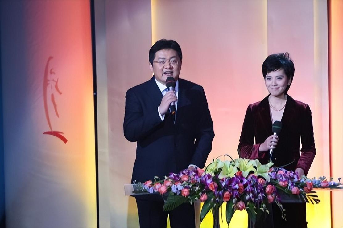 回顾张斌婚内出轨同事程雨涵并生下一子如今两人过得怎样了