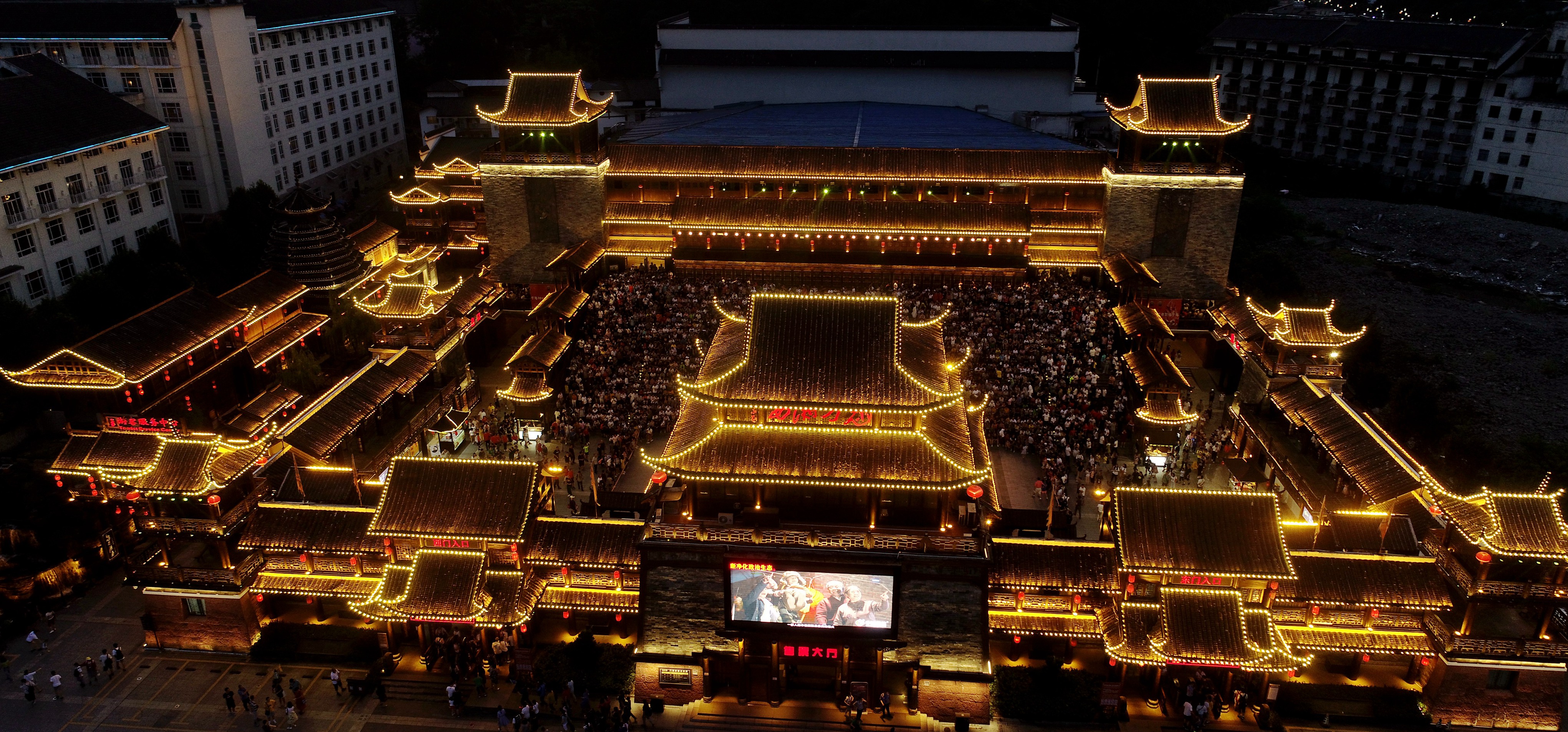 张家界5日自助游攻略,张家界五天4晚自由行旅游,线路安排