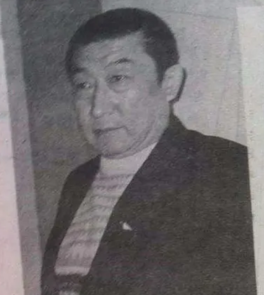 回顾颜彼得貌丑心善照顾病妻12年妻子病逝仅1年他也遗憾离世