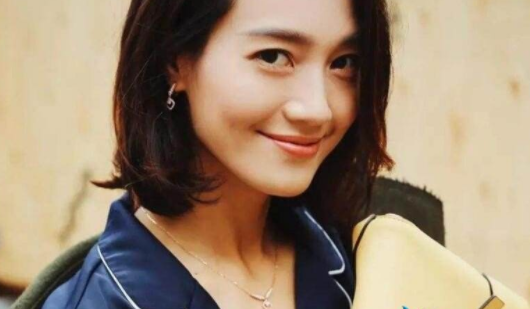 朱丹,曾经的浙江台一姐,结婚生子后,她想回归家庭,做一个好妻子好妈妈