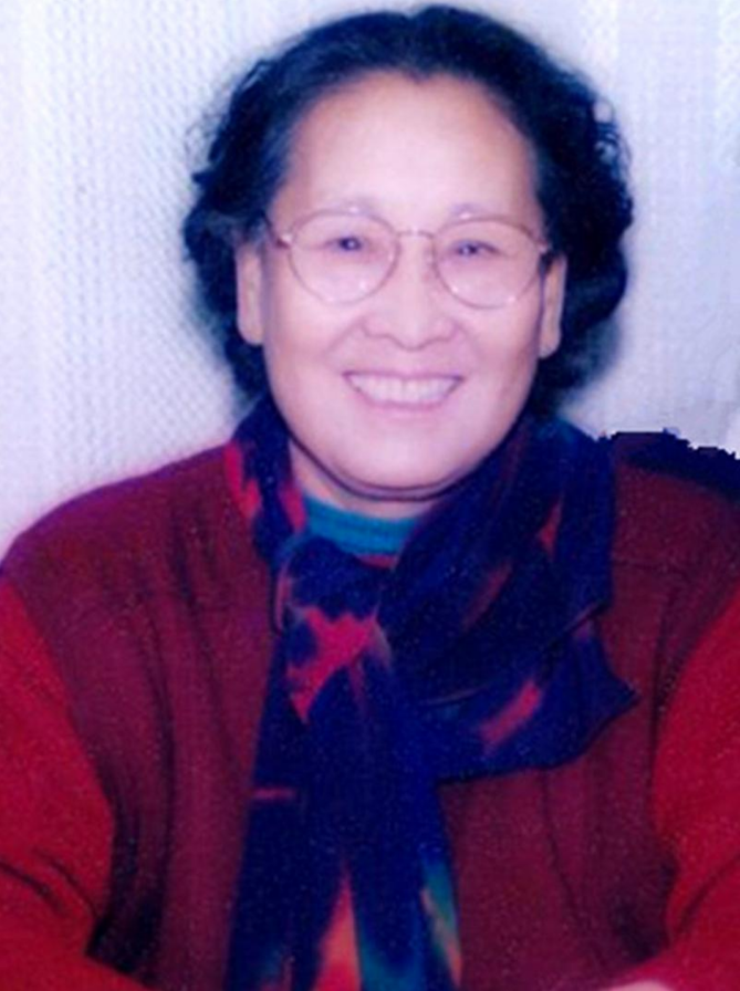 回顾著名演员张莹45岁英年早逝去世54年成了妻子心中永远的痛