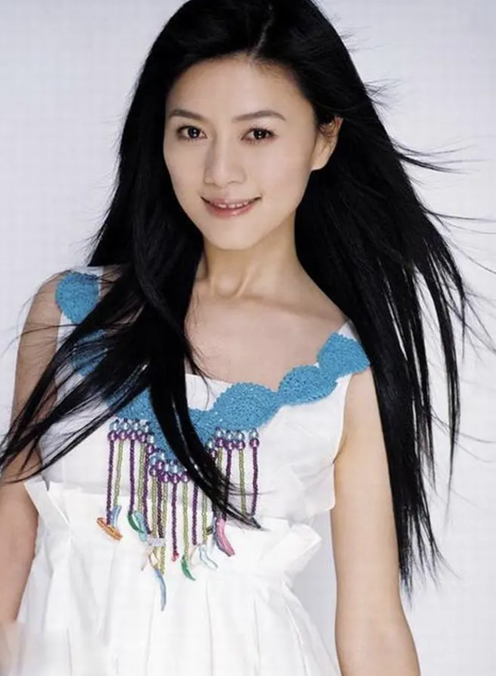 2006年,田海蓉在拍摄完了电视剧《女人不哭》后,便暂时隐退娱乐圈了.