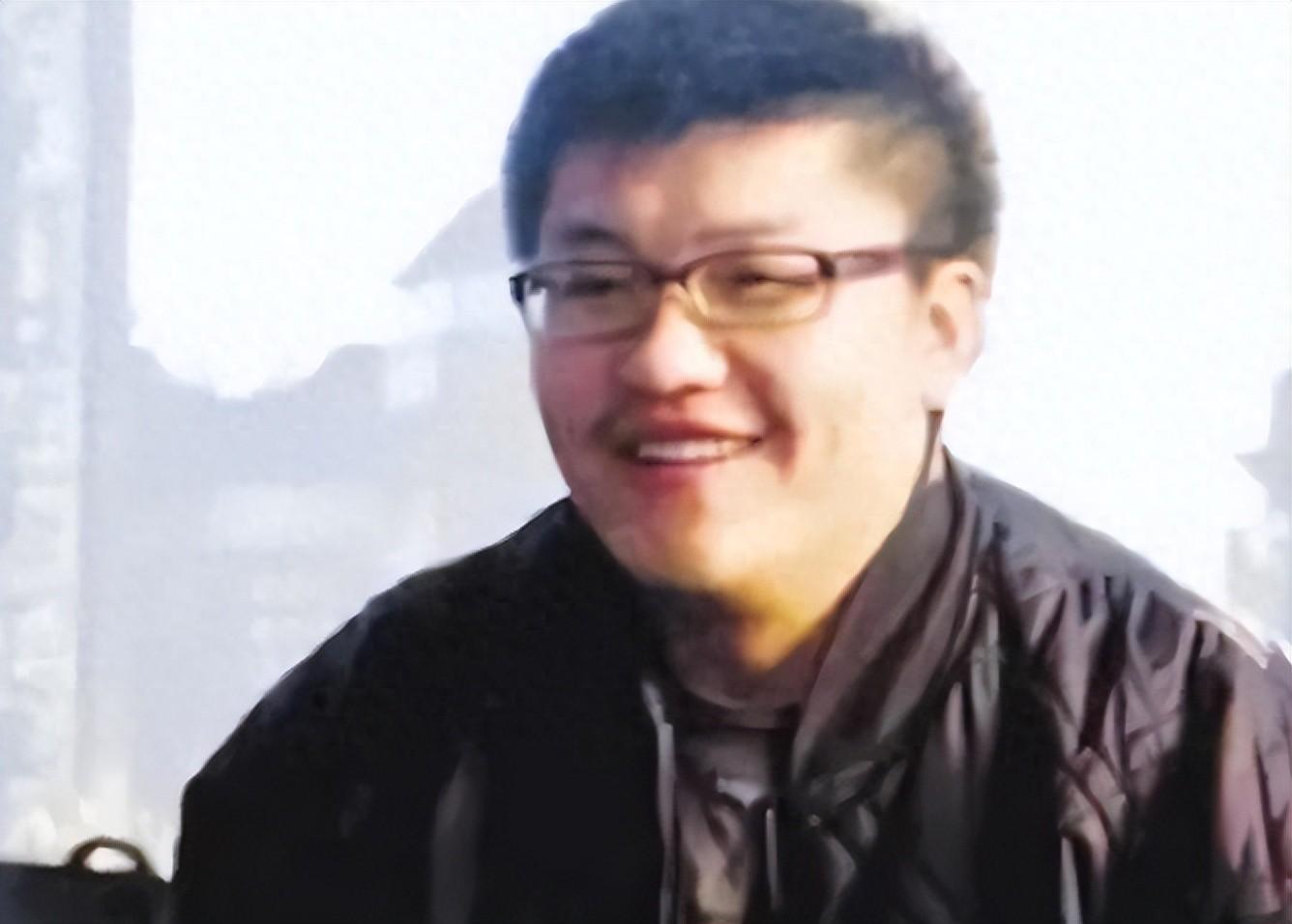 盗窃者名叫杨博,是四川南充的一名尖子生,老师和父母都对他在高考中的
