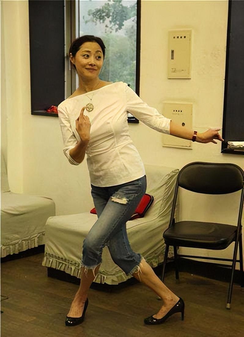 回顾刘蓓三婚携子再嫁前夫亲儿子是她的骄傲明星继子让她烦恼