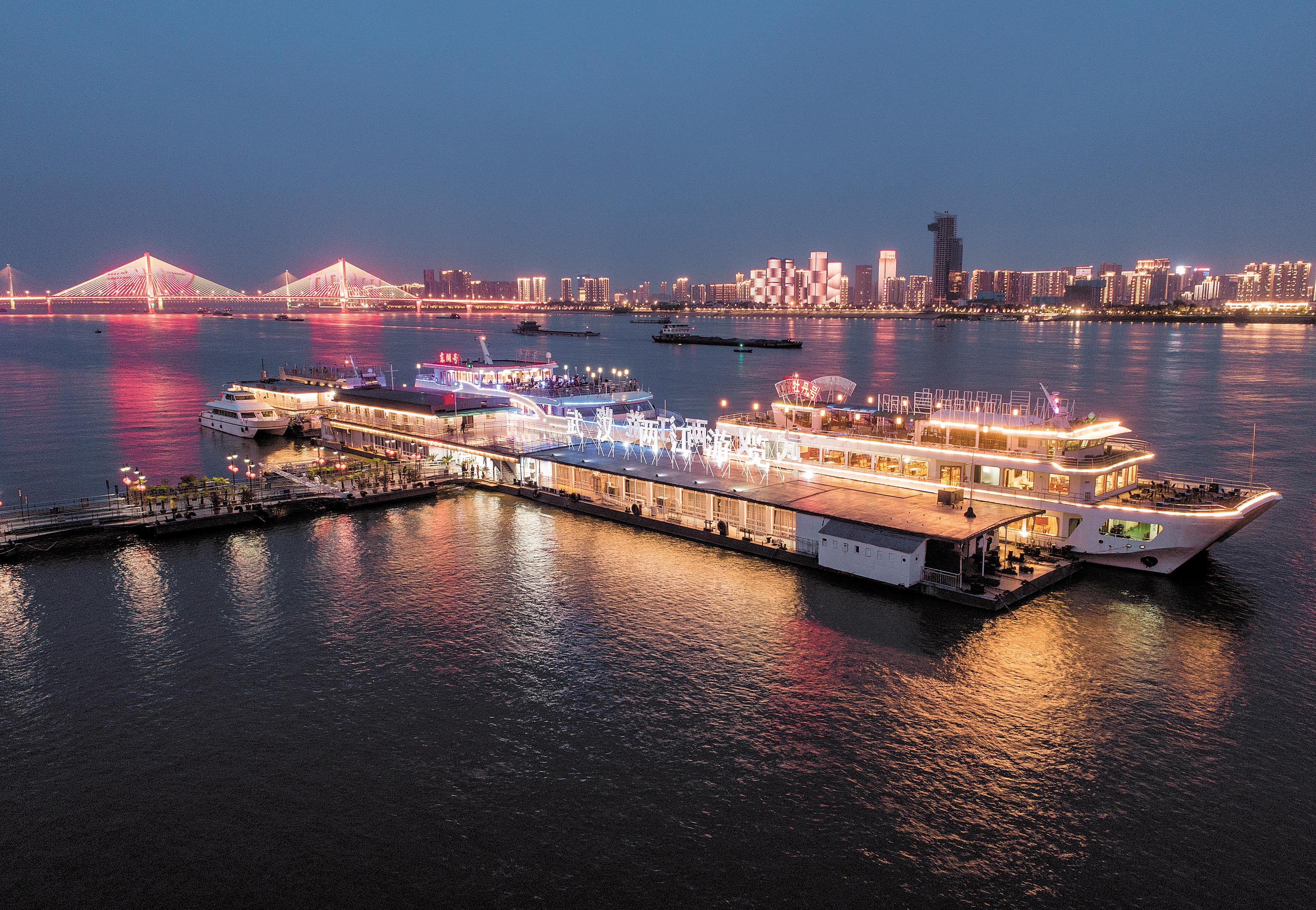 别再只知道黄鹤楼!武汉6个值得去玩的景点,人少景美好玩