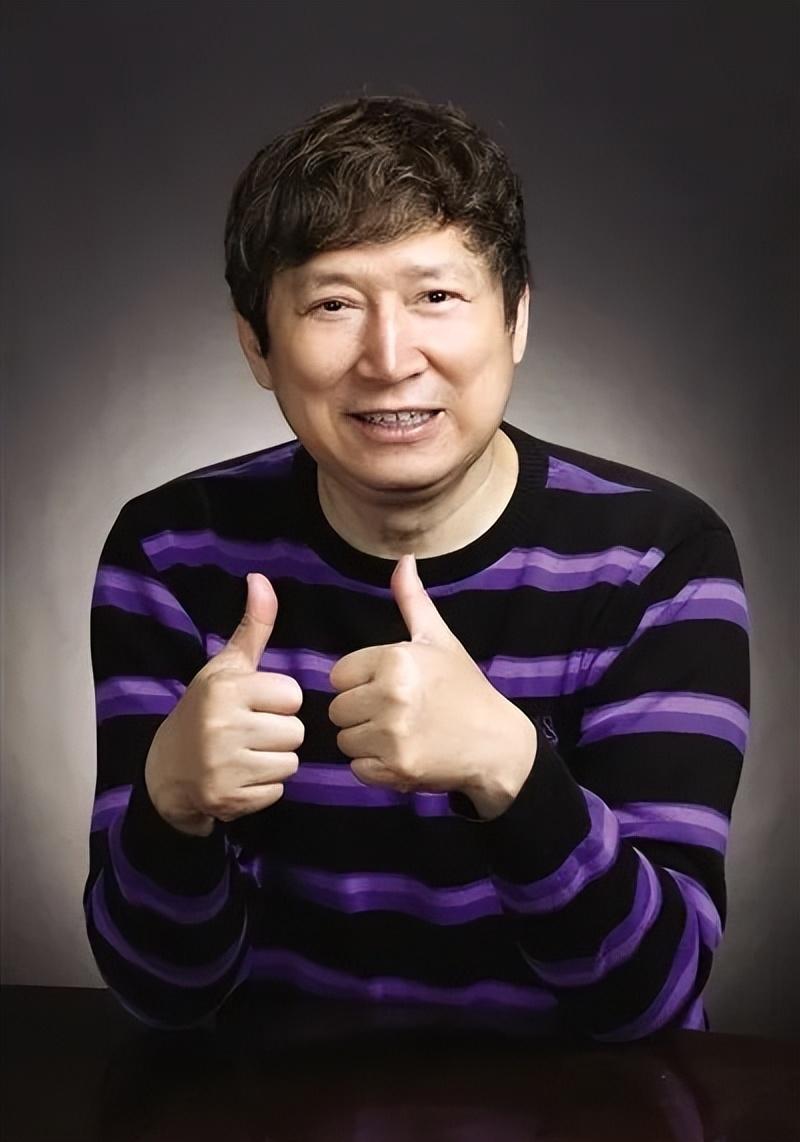 回顾富豪继承妻子268亿晚年财产受手下控制被迫跟保姆结婚