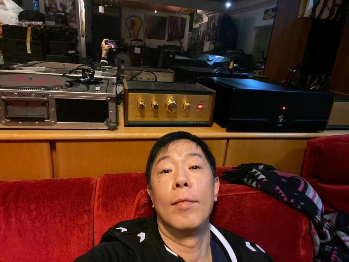 回顾朱茵离开周星驰下嫁黄贯中住破屋开破车却羡慕哭千万人