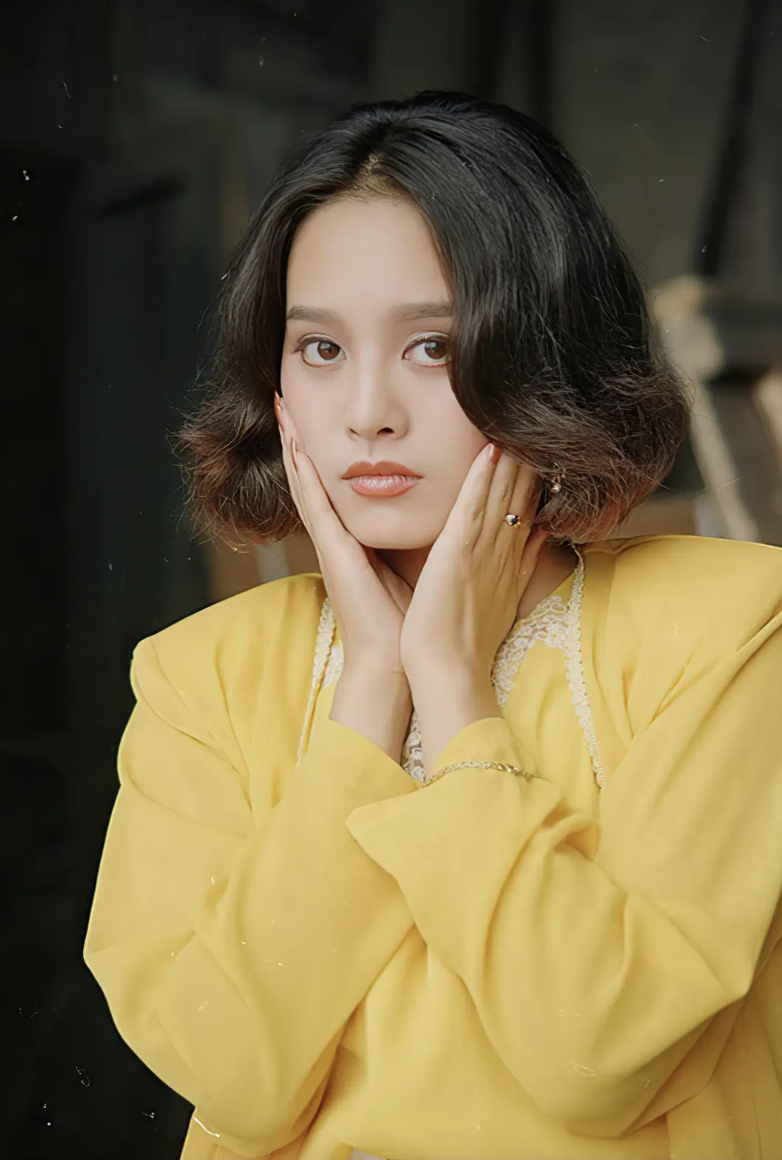 回顾宁静和姜文传绯闻25岁嫁给美国前夫50岁依旧过得自由