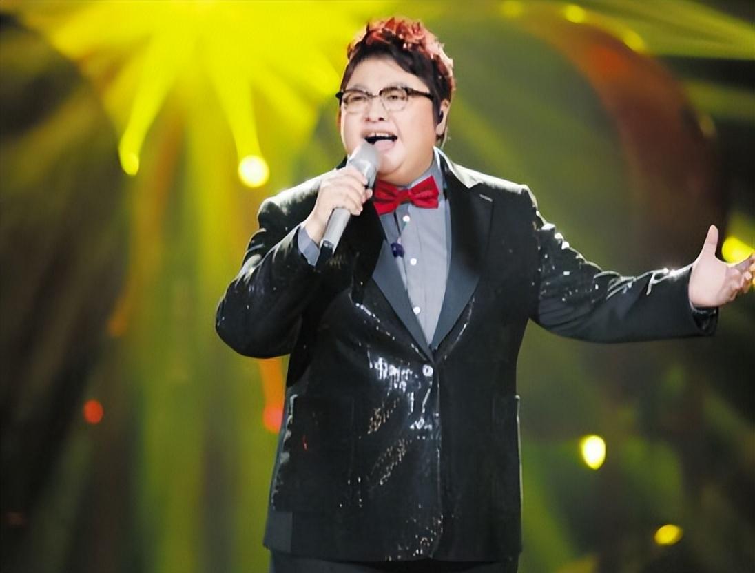 回顾韩红从小和奶奶相依为命至今不婚背后的原因令人心酸