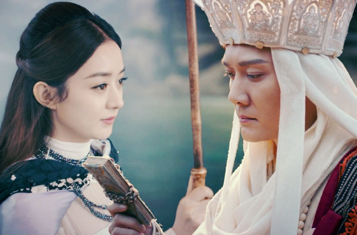 回顾赵丽颖曾被导演骂像猪嘴如今逆袭成实力顶流她有多励志