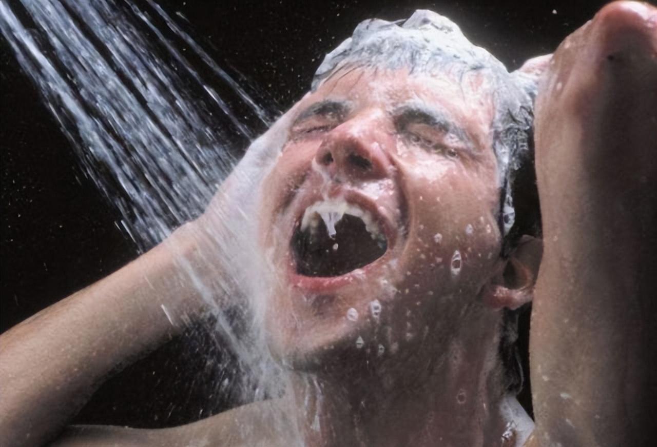 回顾反向洗澡不可取提醒爱干净的人尽量远离洗澡时的3个误区